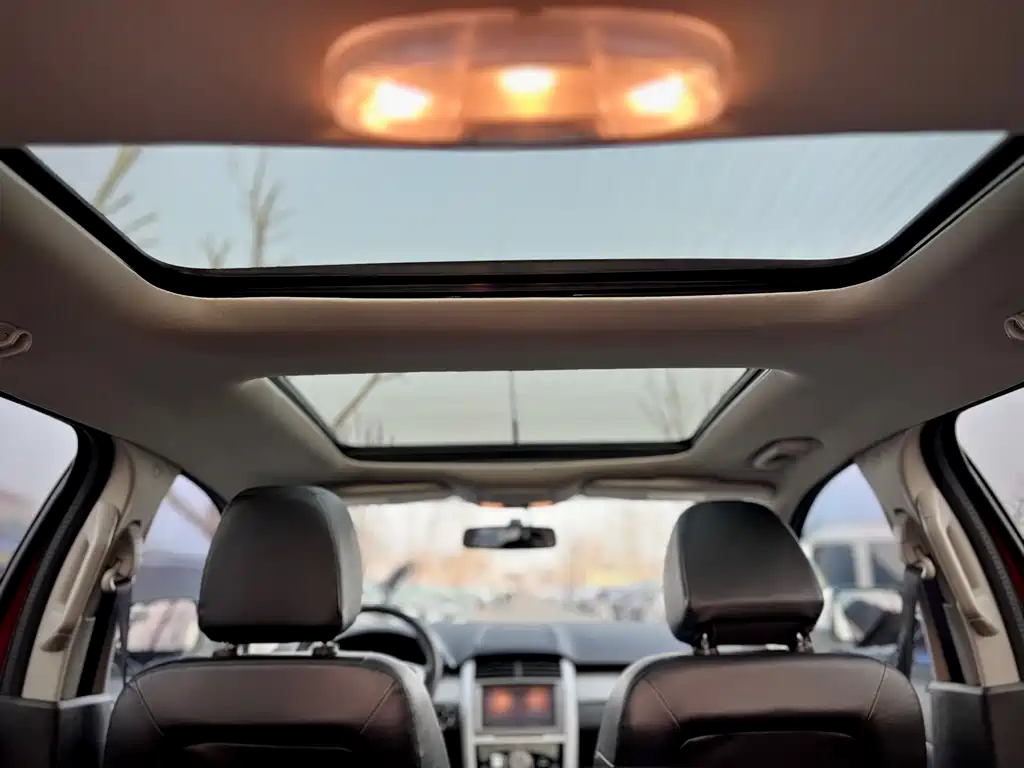 Ford Edge 2015 — фото 21