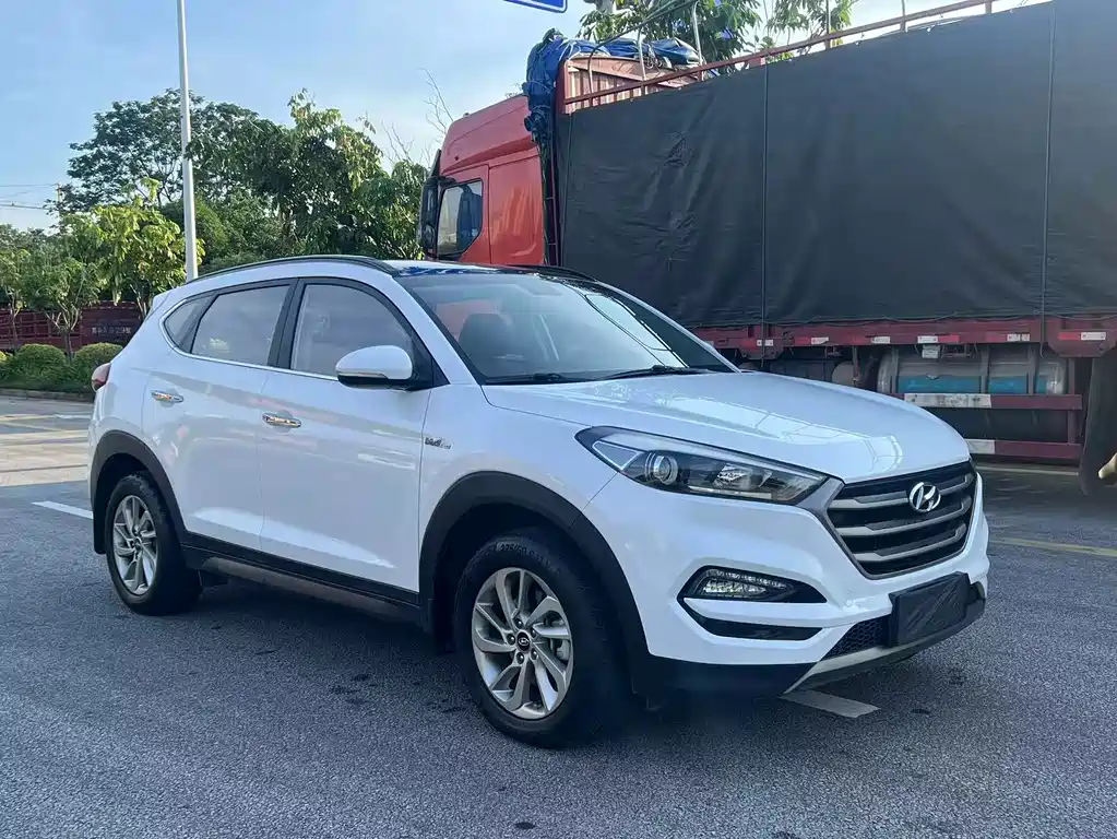 Hyundai Tucson 2016 — фото 3