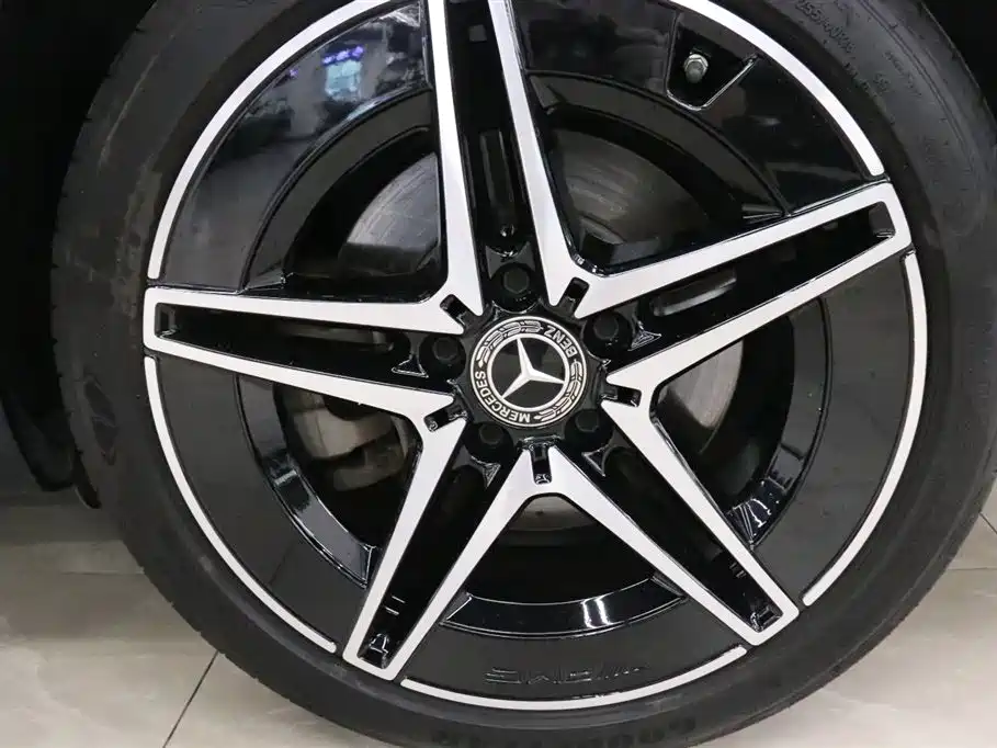 Mercedes-Benz C-Class 2023 — фото 20
