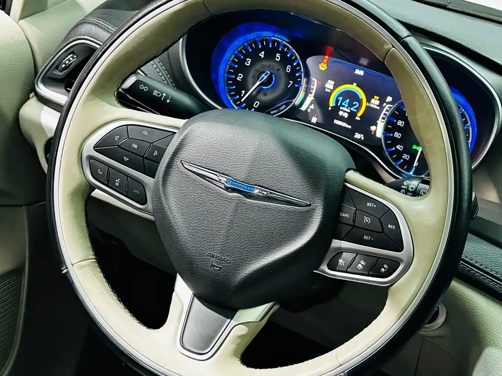 Chrysler Grand Voyager 2020 — фото 17