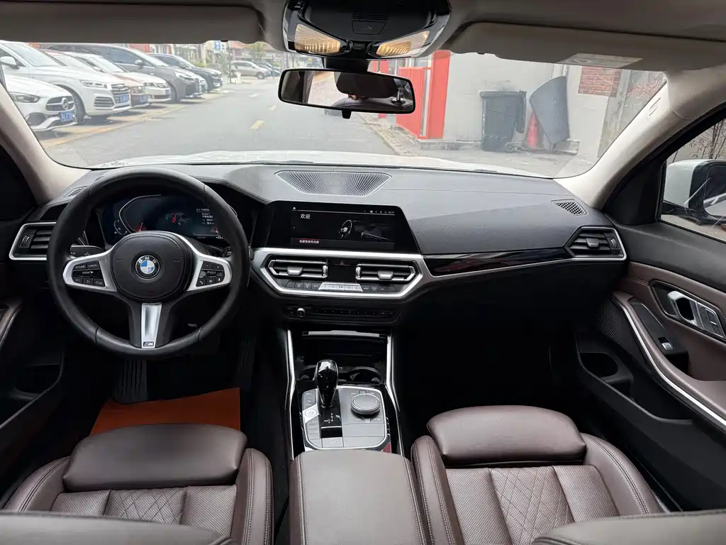 BMW 3 Series 2022