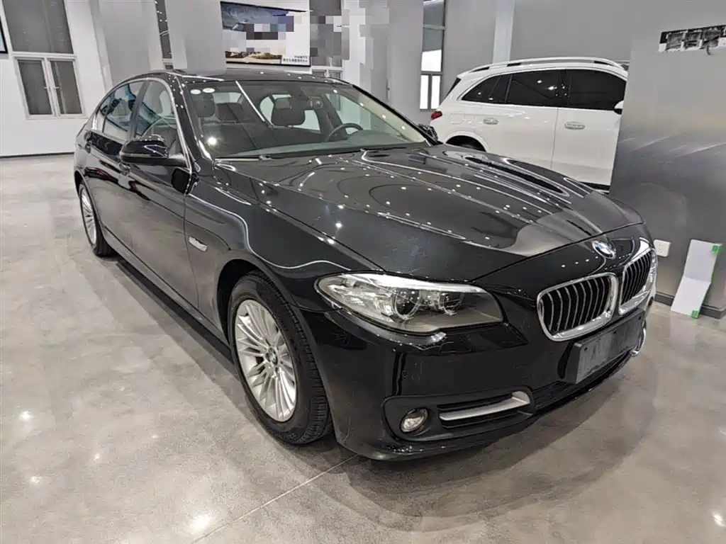 BMW 5 Series 2015 — фото 4