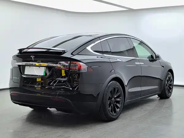 Tesla Model X 2016