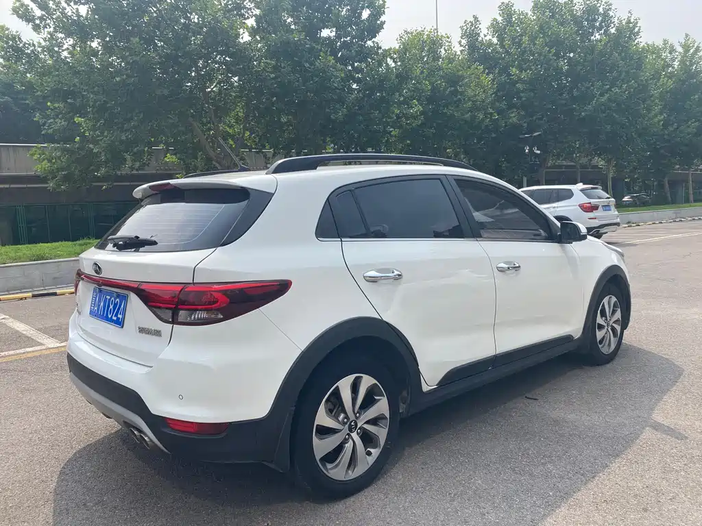 Kia KX Cross 2018 — фото 5