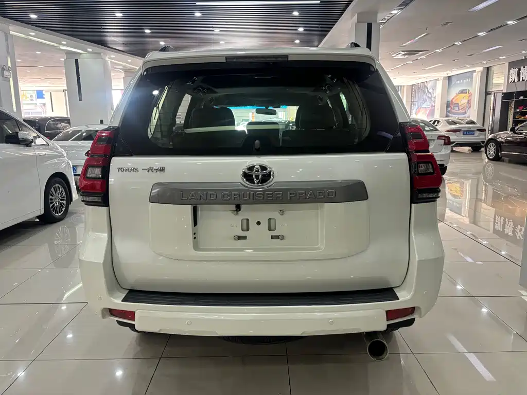 Toyota Prado 2020 — фото 12