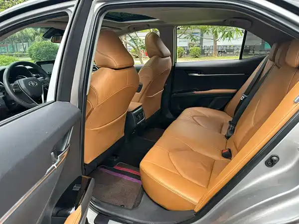 Toyota Camry 2021