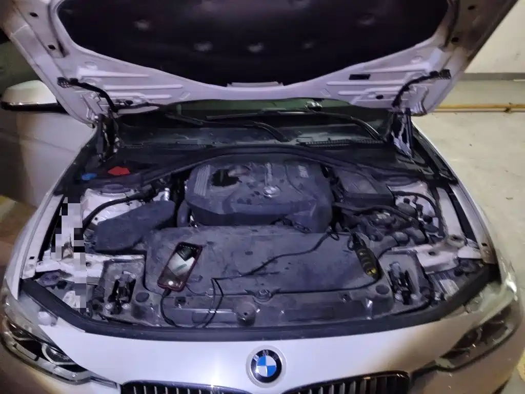 BMW 3 Series 2019 — фото 17