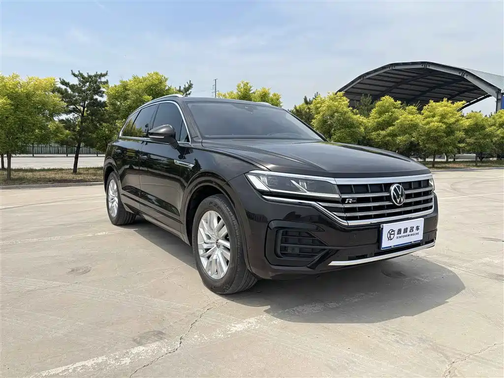 Volkswagen Touareg 2021 — фото 3