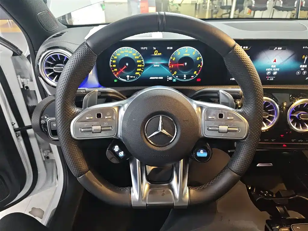 Mercedes-Benz A-Class AMG 2022 — фото 7