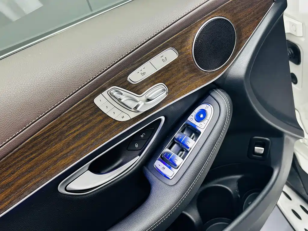 Mercedes-Benz GLC 2023 — фото 8