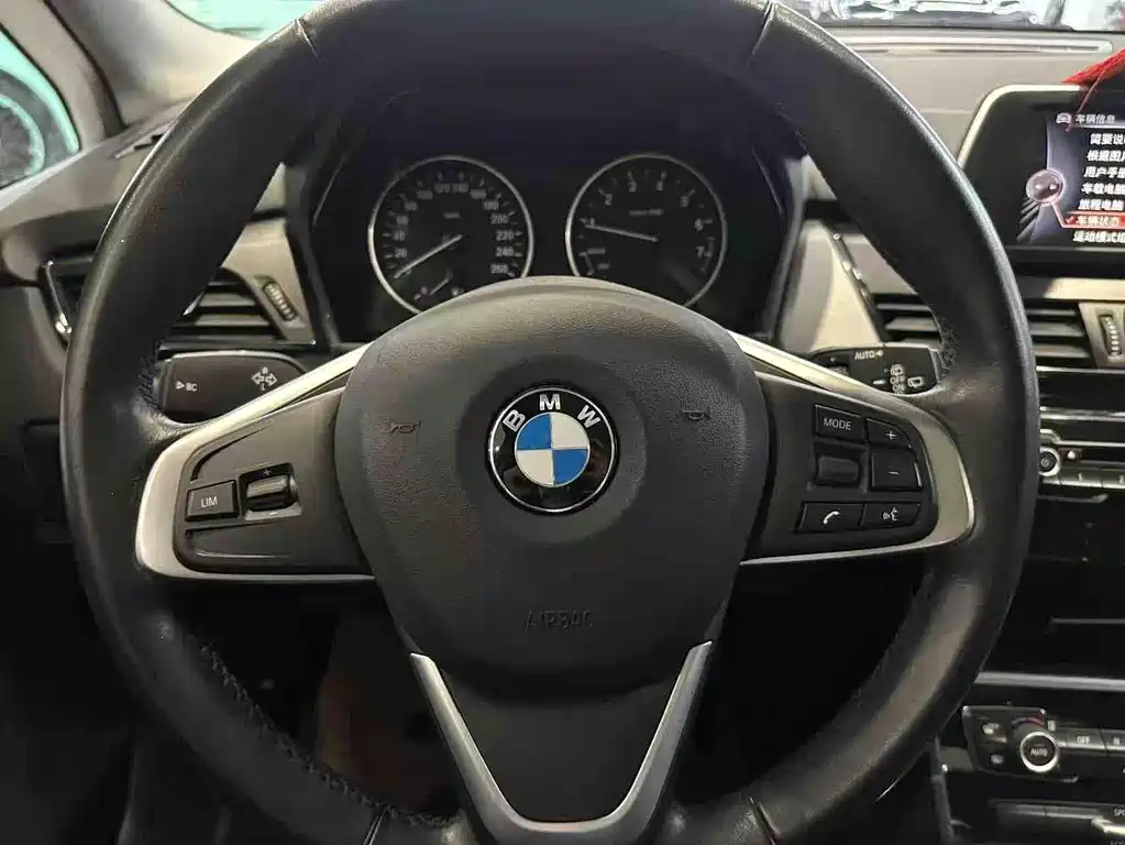 BMW 2 Series Active Tourer 2015 — фото 7