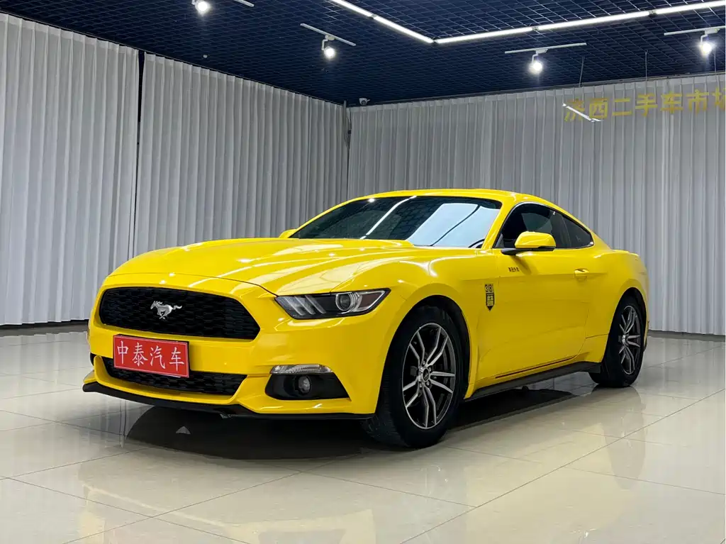 Ford Mustang 2017 — фото 1