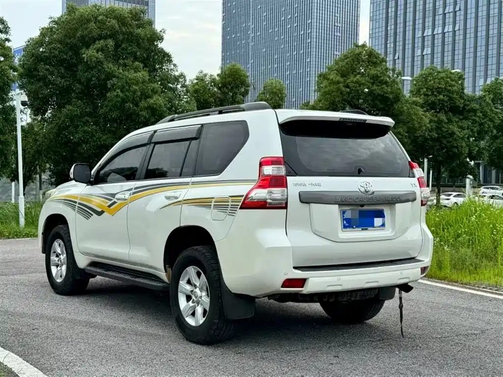 Toyota Prado 2017 — фото 4