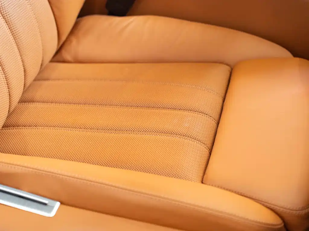Bentley Flying Spur 2012 — фото 35