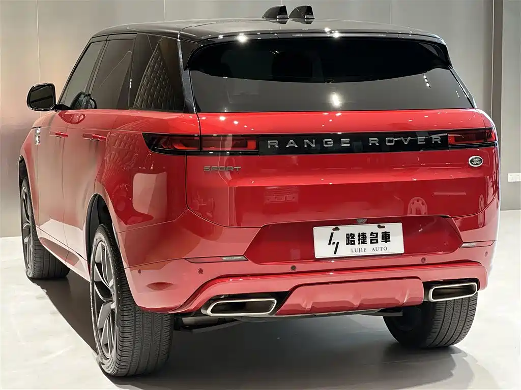 Land Rover Sport 2023 — фото 8