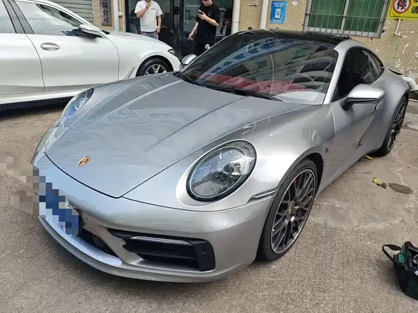 Porsche 911 2021