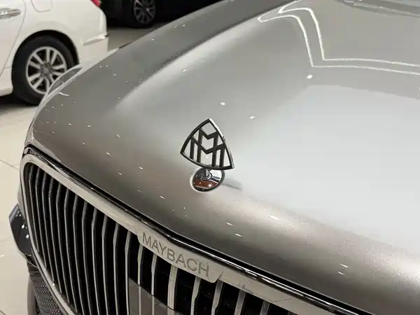 Mercedes-Benz GLS 2021