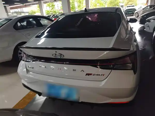 Hyundai Elantra 2023