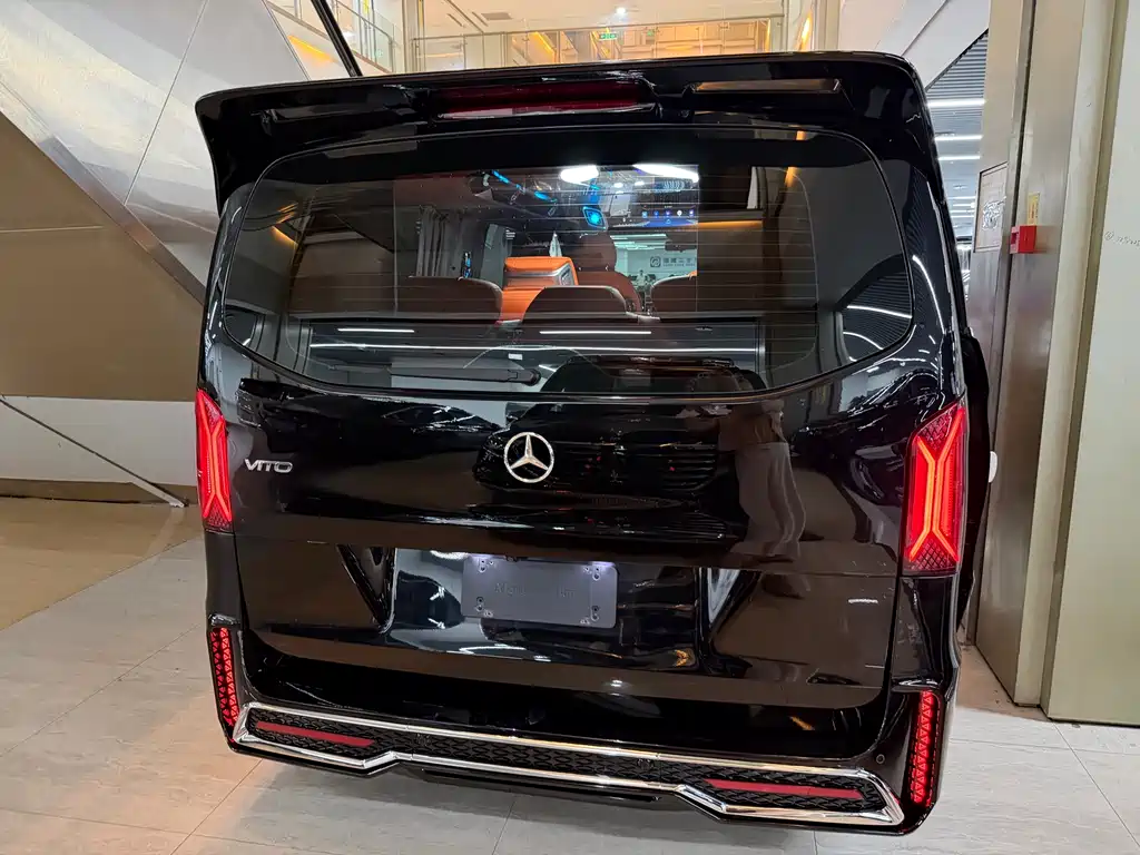 Mercedes-Benz Vito 2022 — фото 17