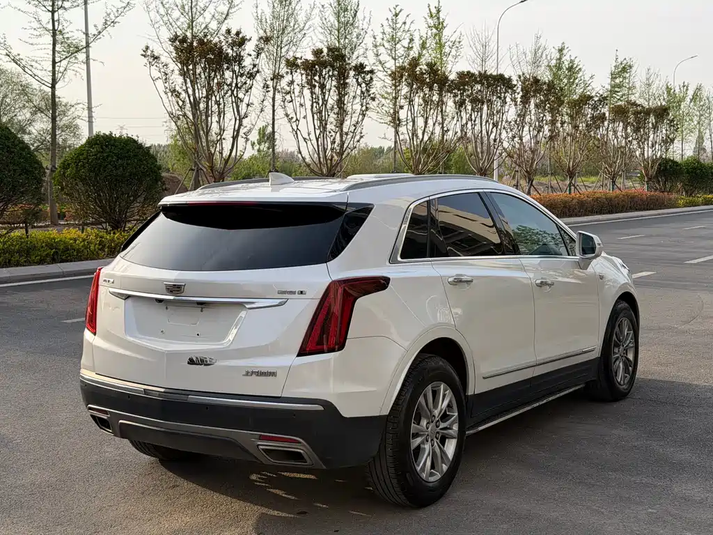 Cadillac XT5 2020 — фото 8