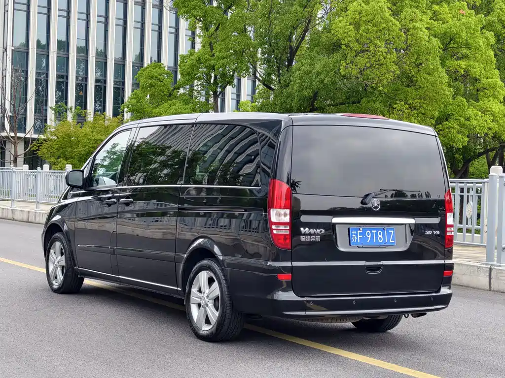 Mercedes-Benz Viano 2014