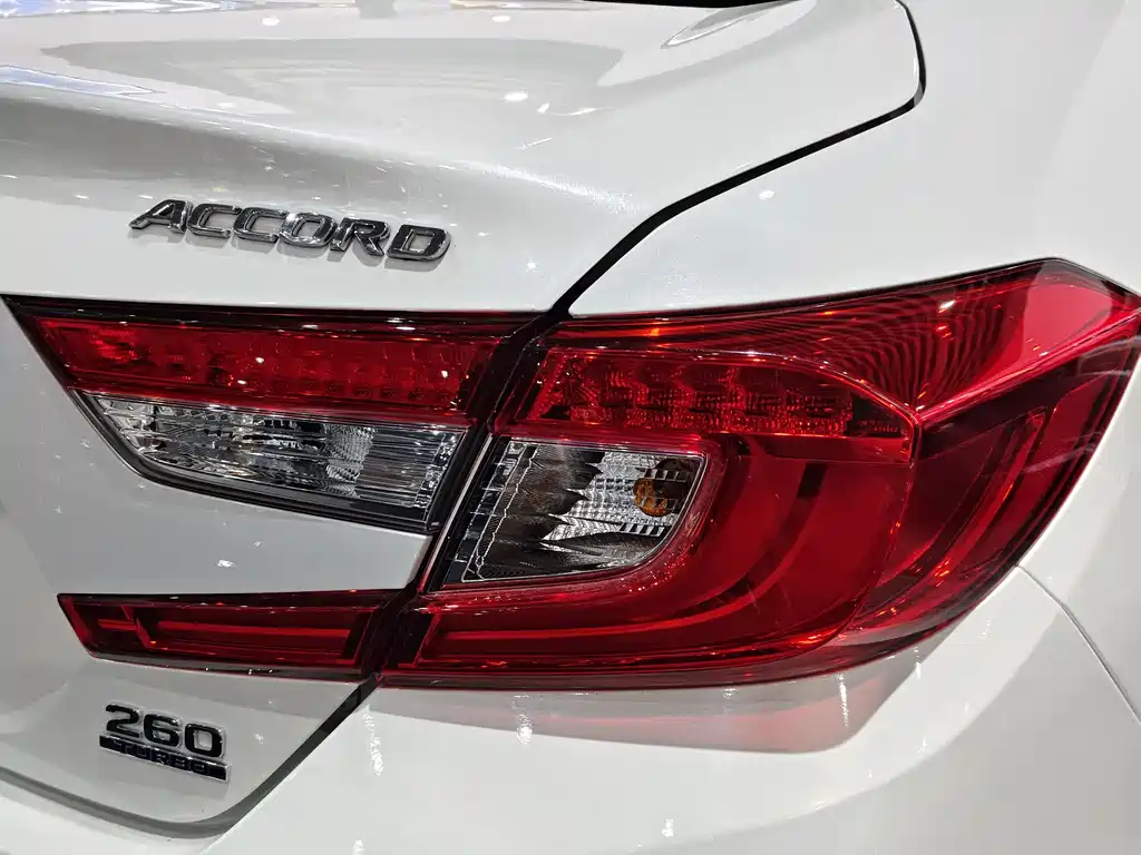 Honda Accord 2021 — фото 5