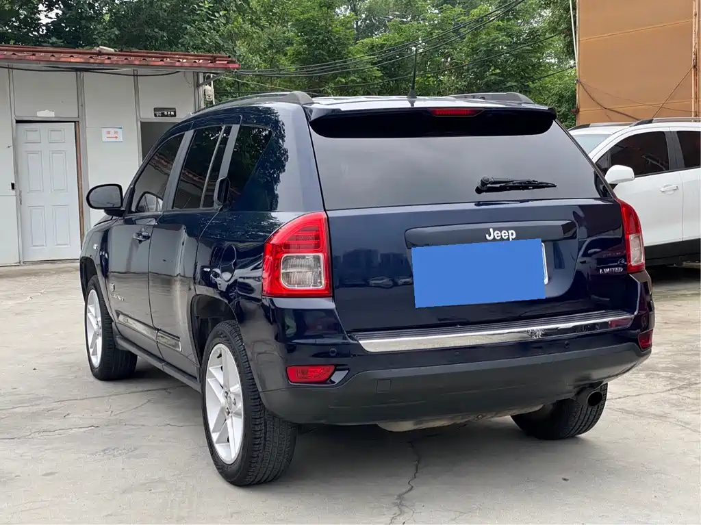 Jeep Compass 2013 — фото 15