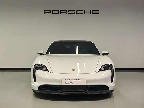 Porsche Taycan 2024