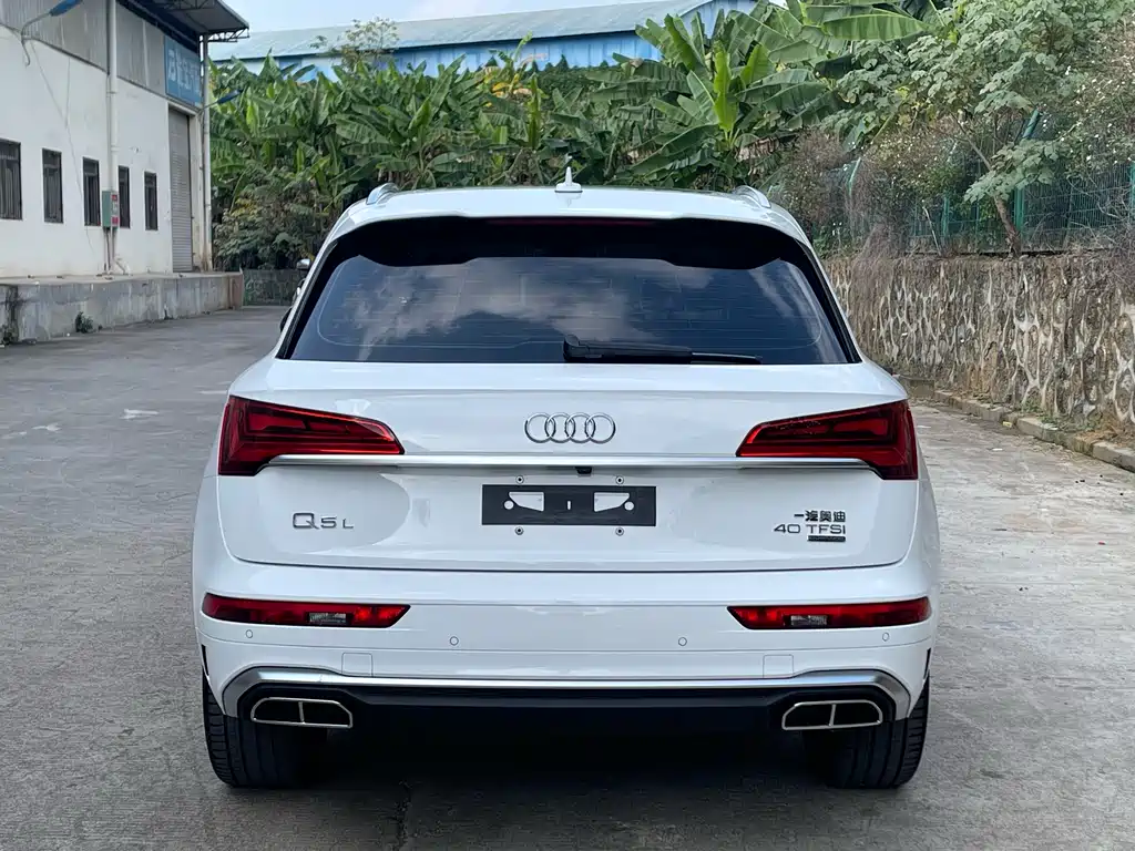 Audi Q5L 2022 — фото 9
