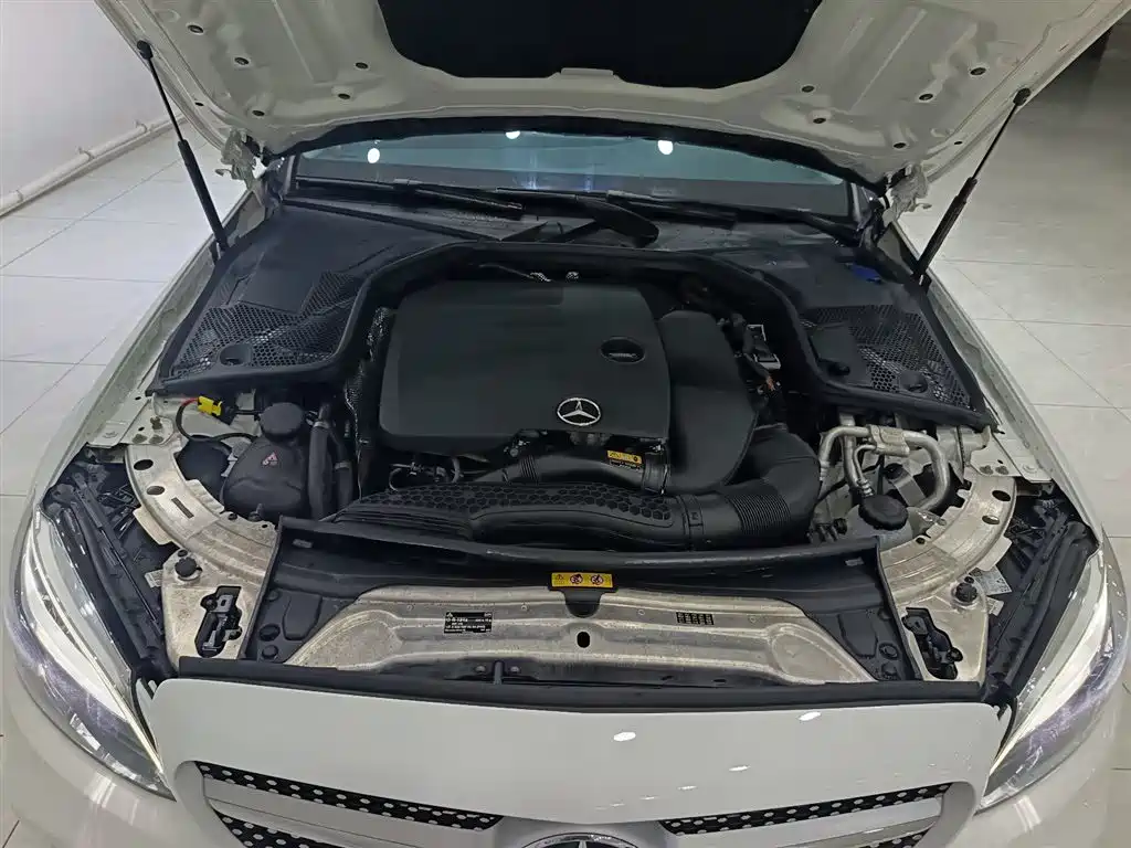 Mercedes-Benz C-Class 2020