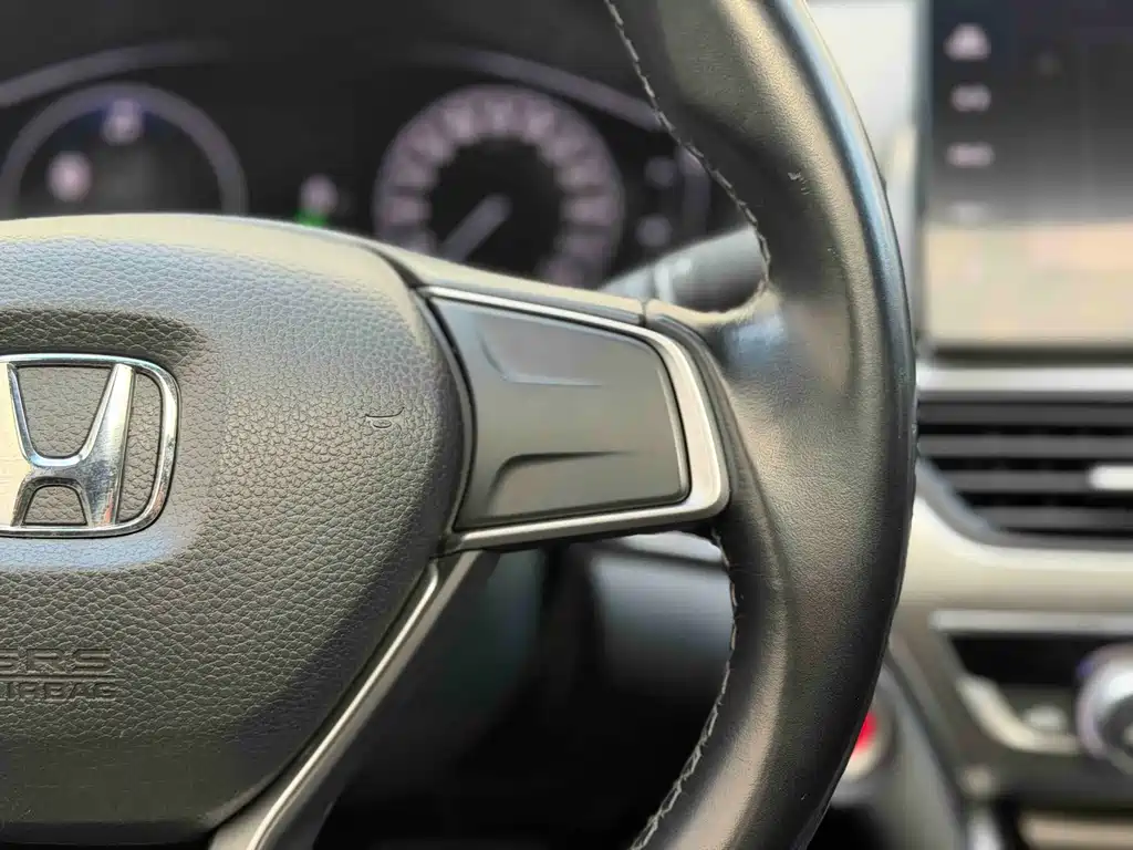 Honda Accord 2023 — фото 15