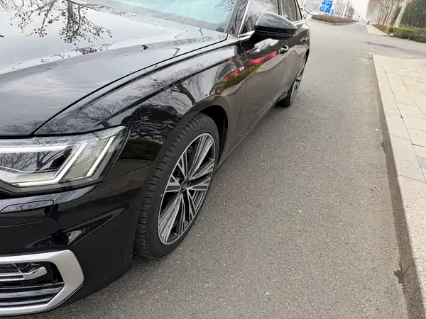 Audi A6L 2022