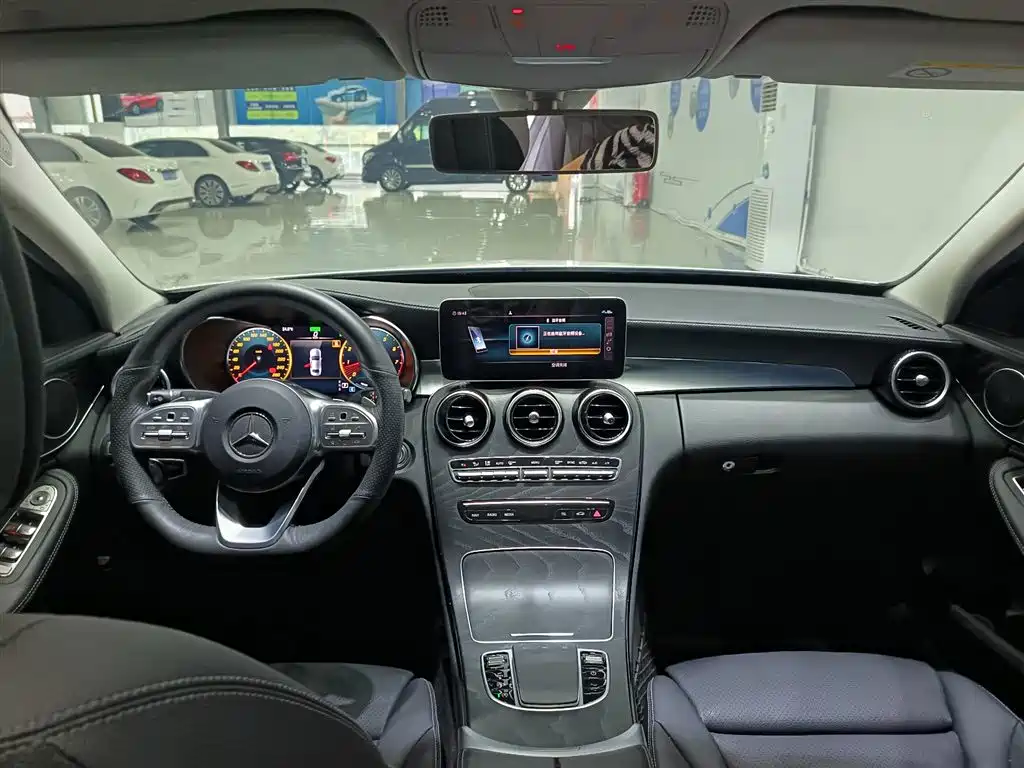 Mercedes-Benz C-Class 2020 — фото 17
