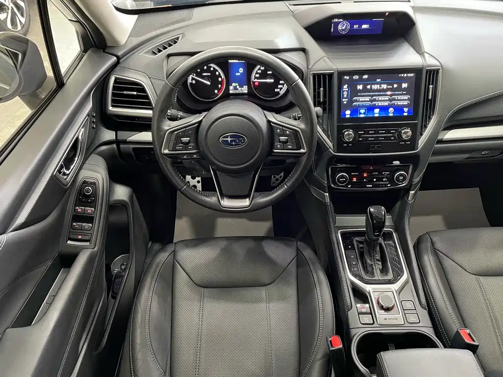 Subaru Forester 2021 — фото 12