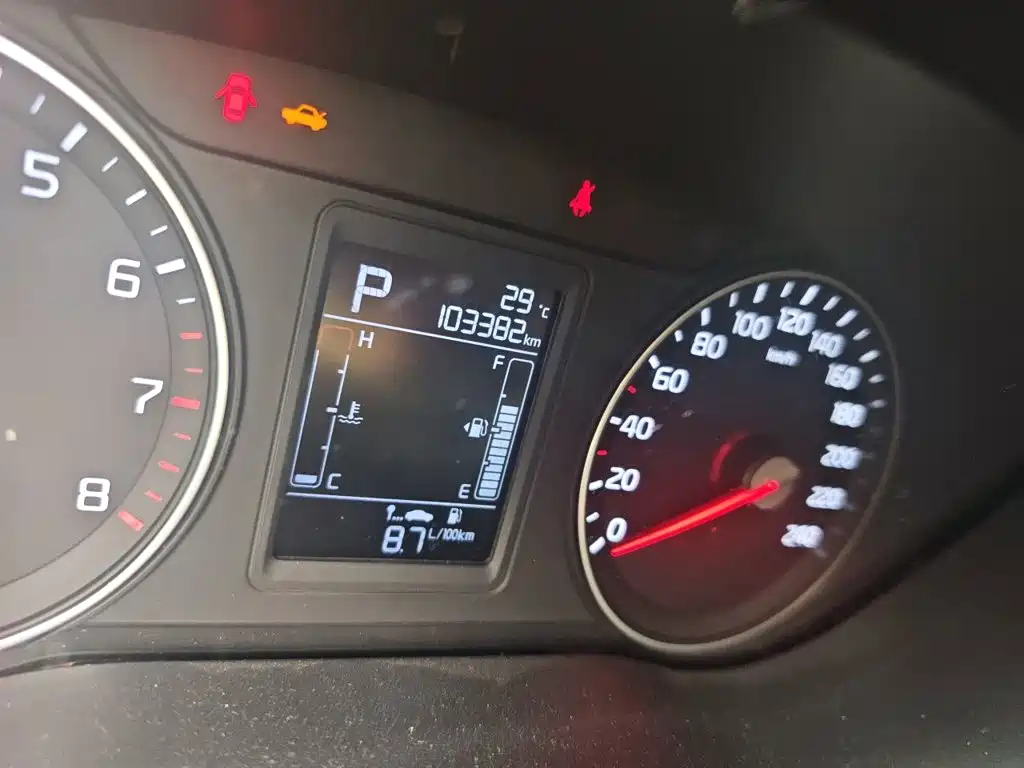Kia KX3 2015 — фото 8