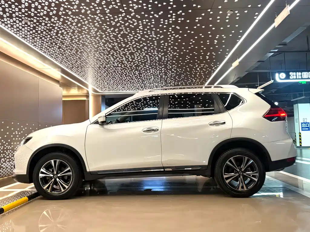 Nissan X-Trail 2018 — фото 24