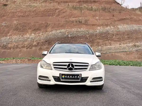 Mercedes-Benz C-Class 2011