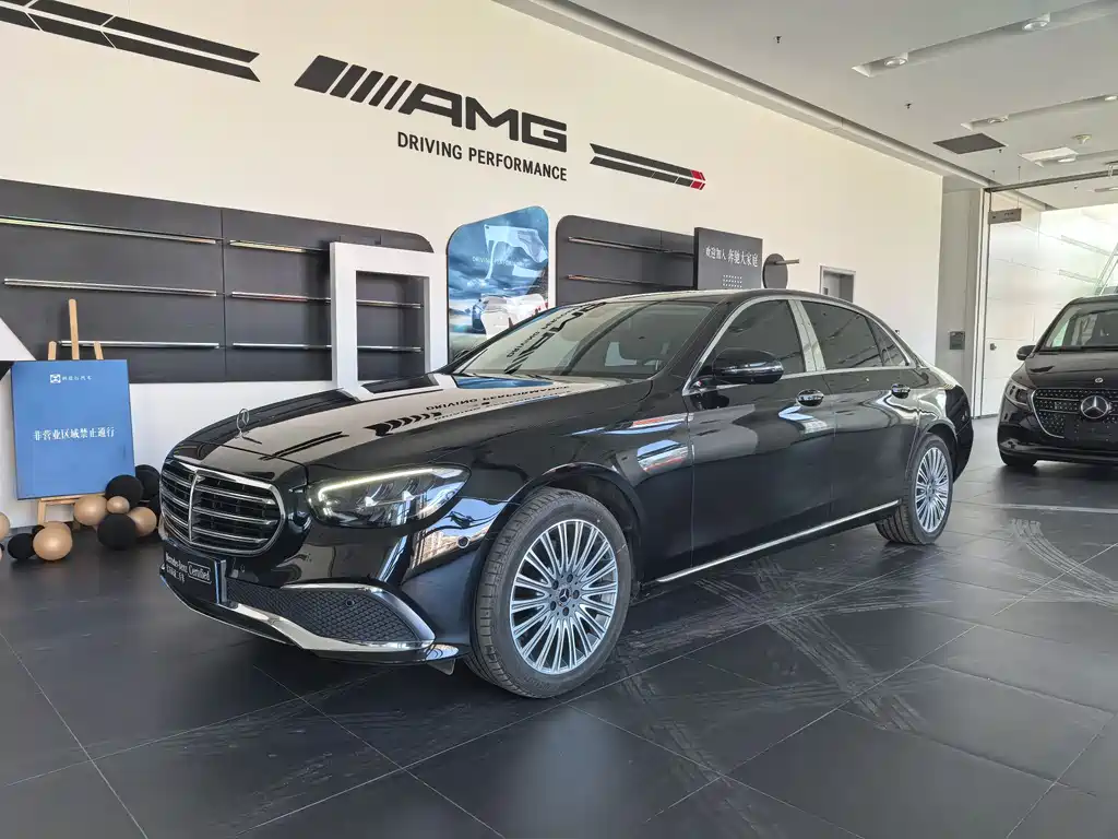 Mercedes-Benz E-Class 2022 — фото 1