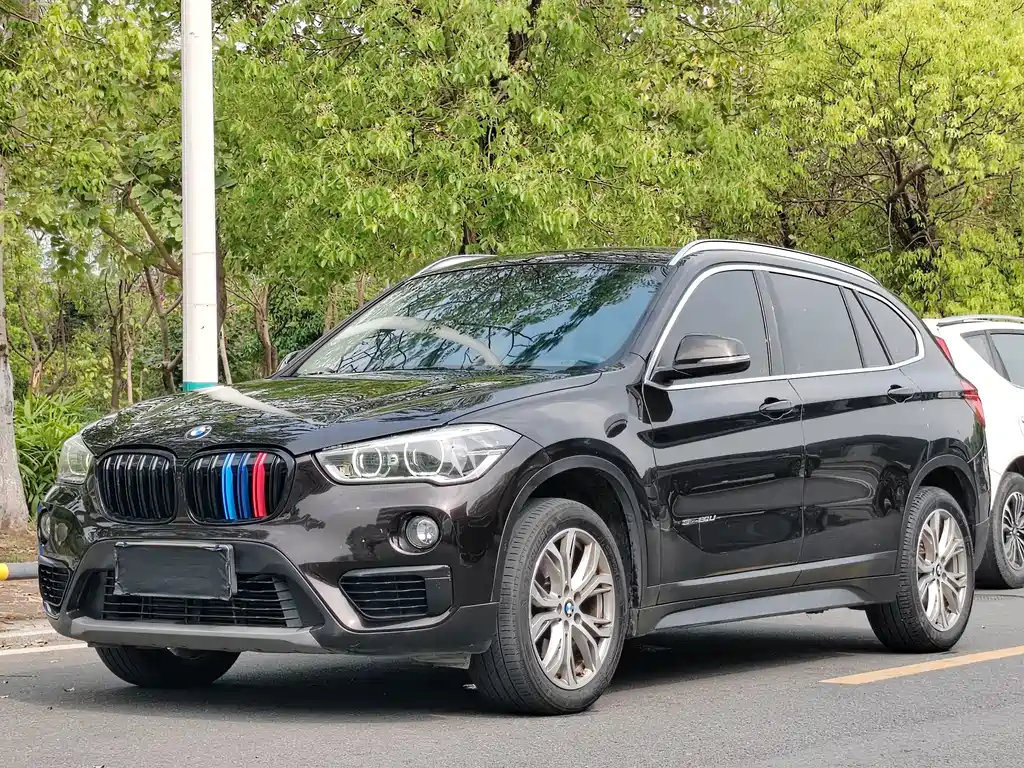 BMW X1 2018 — фото 1
