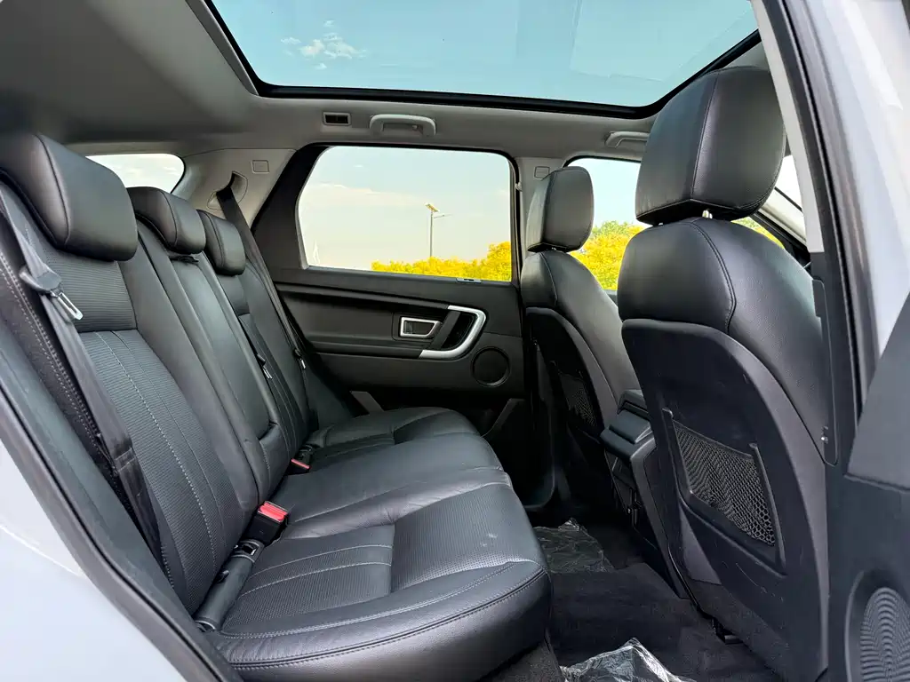 Land Rover Discovery Sport 2016 — фото 32