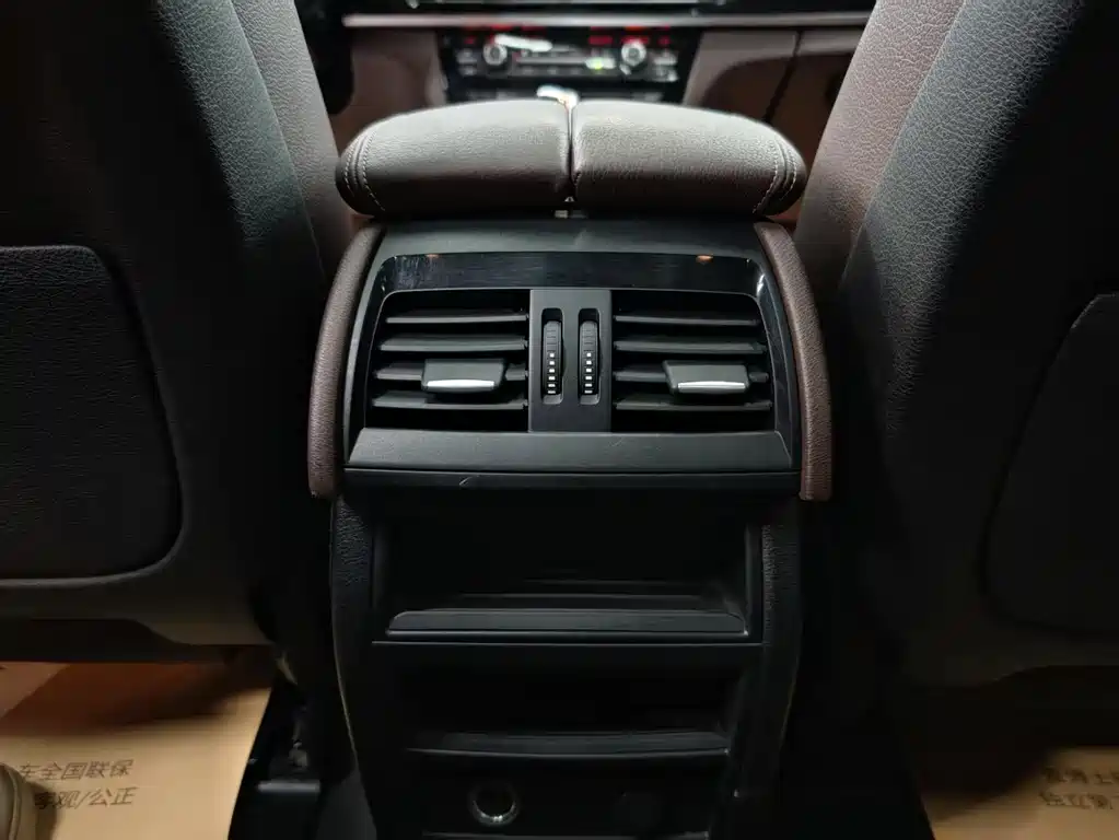 BMW X5 2015 — фото 31