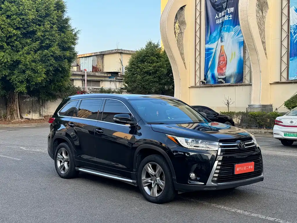 Toyota Highlander 2018 — фото 3
