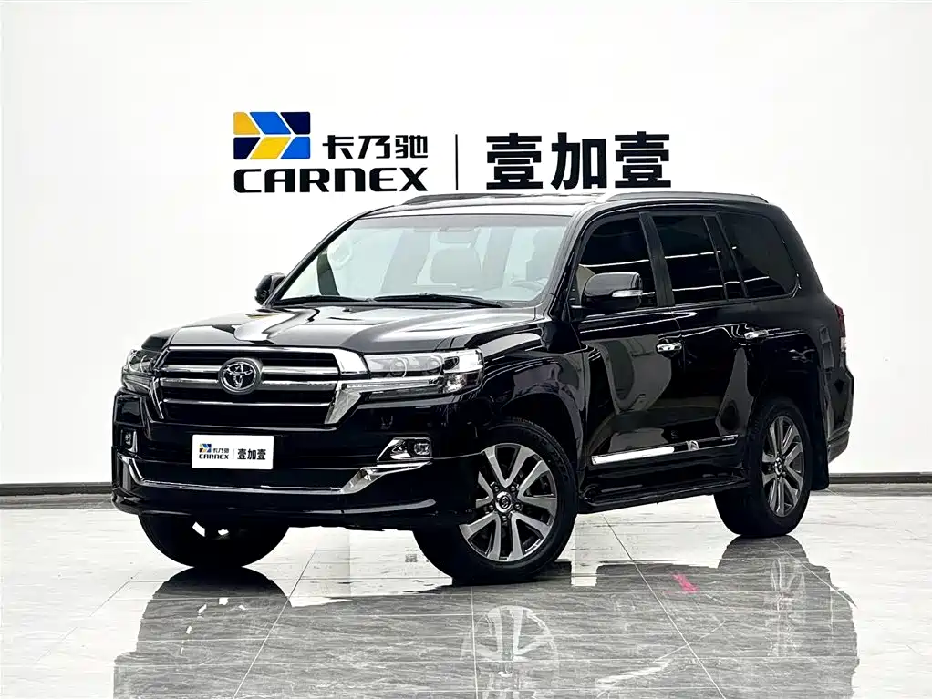 Toyota Land Cruiser 2020 — фото 1