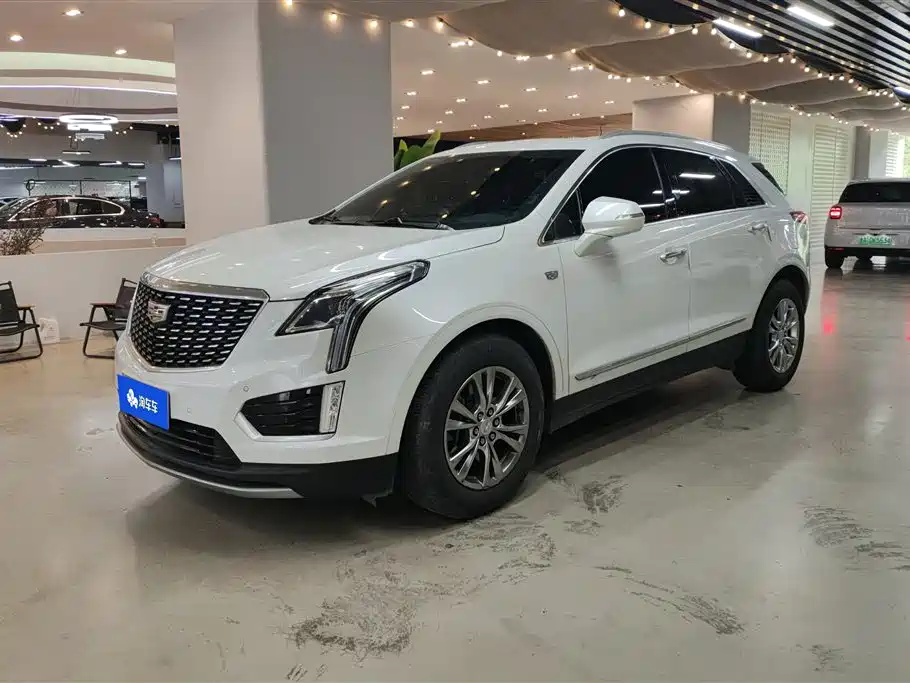 Cadillac XT5 2019 — фото 1