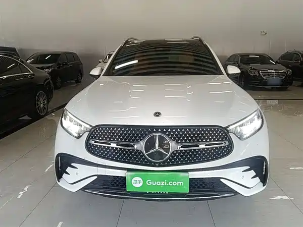 Mercedes-Benz GLC 2023