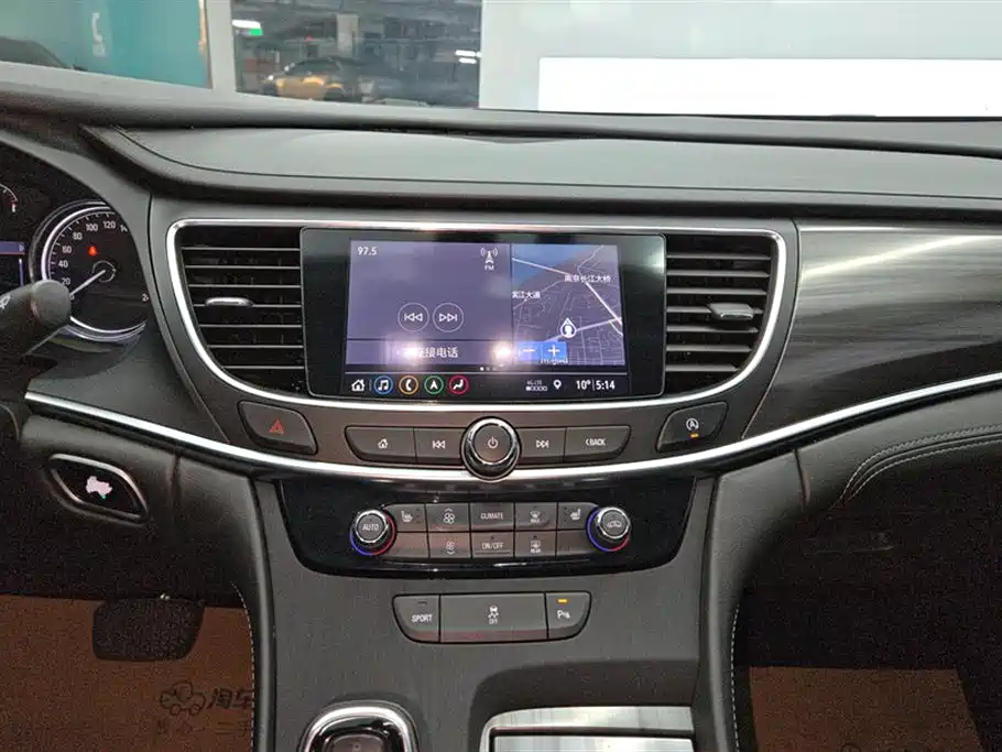 Buick LaCrosse 2020 — фото 13
