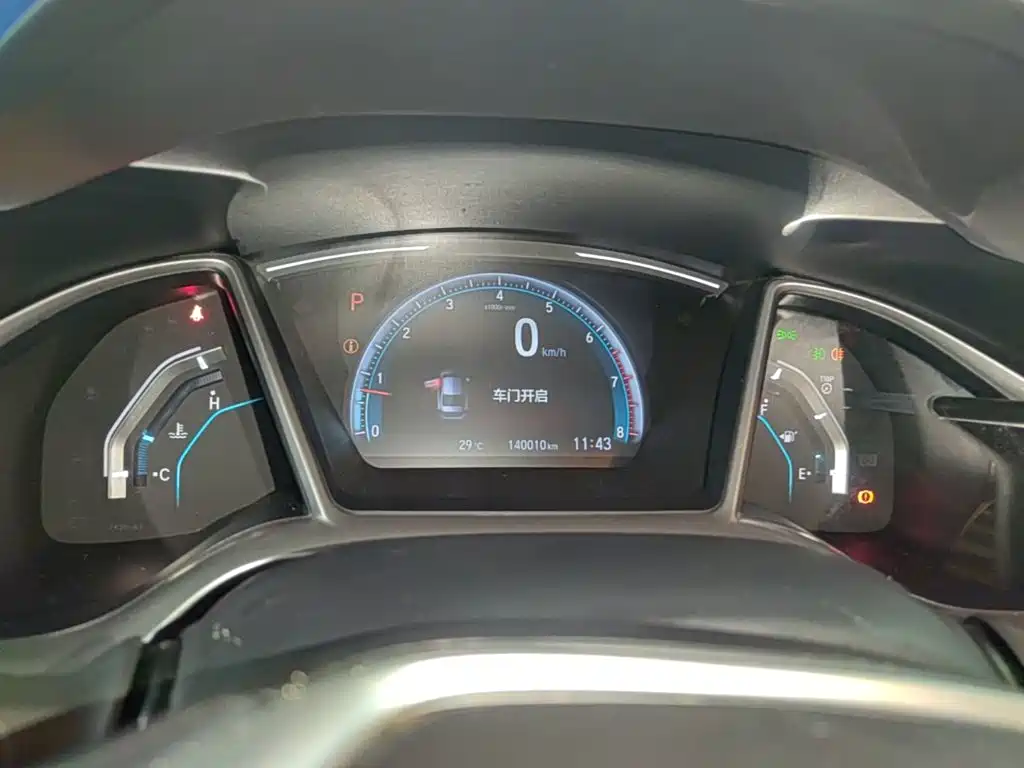 Honda Civic 2018 — фото 12