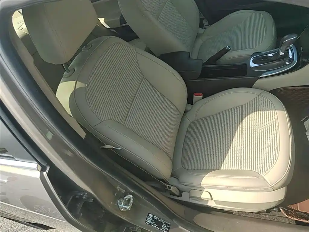 Buick Regal 2015 — фото 25