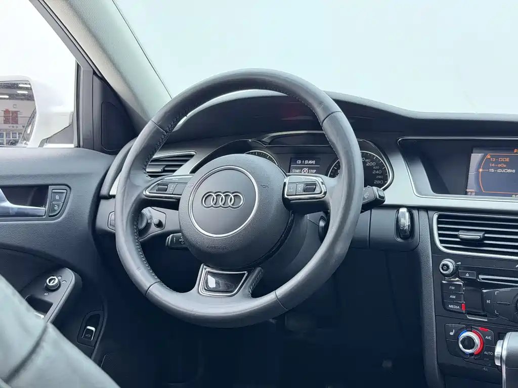 Audi A4L 2016 — фото 6