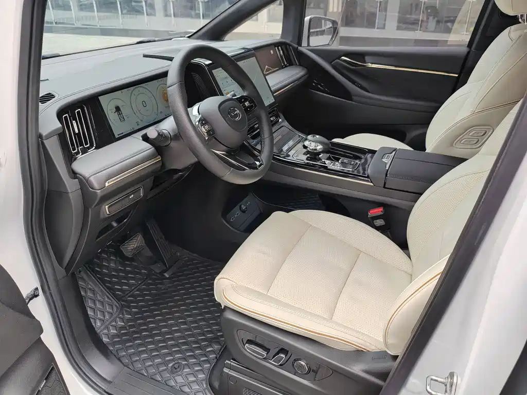 GAC Motor Trumpchi M8 2023 — фото 5